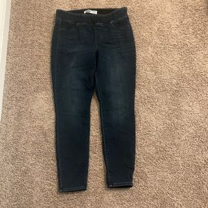 Old Navy Rockstar Super Skinny Jeggings with built in warm - size 14 - u…